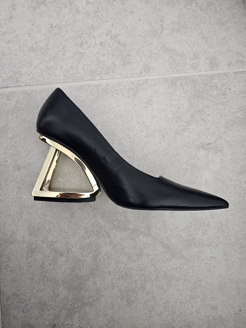 Gianni Bini Black Pointed Pumps with Gold Sculptural Heel - Picture 5 of 6